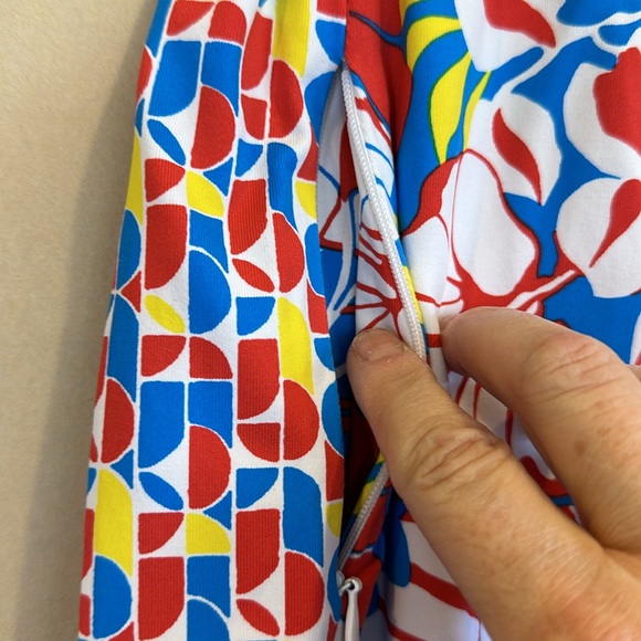 J. McLaughlin Multi-Color Floral Pull-On Skort. Sz S. - Picture 3 of 6